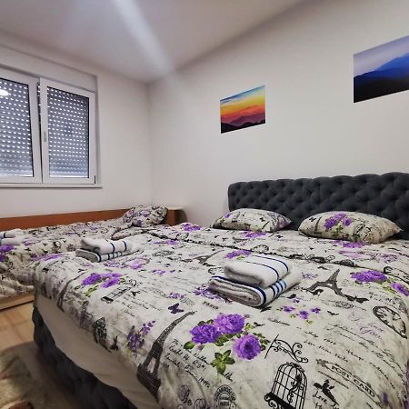 Cozy Corner Apartments - Free Parking & Wi-Fi Ćuprija Eksteriør bilde